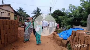 ಸಿದ್ಧಾಪುರ: ಪಟ್ಟಣದ ವಿವಿಧೆಡೆ ಶಾಸಕ ಭೀಮಣ್ಣ ಭೇಟಿ : ಸಾರ್ವಜನಿಕರೊಂದಿಗೆ ಮೂಲಭೂತ ಸೌಕರ್ಯಗಳ ಕುರಿತು ಚರ್ಚೆ