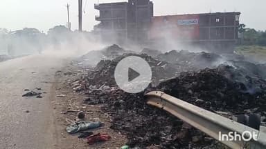 आरा: नगर निगम द्वारा मझौआ गांव के समीप सड़क पर कचरा गिराने से मोहल्ले वासी व राहगीर परेशान#jansmasya