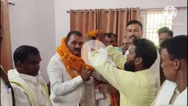 बक्सर: डॉ. एसके सैनी ने सहयोगियों संग वीआईपी की सदस्यता ली, पार्टी में आएगी मजबूती, जोरदार स्वागत हुआ