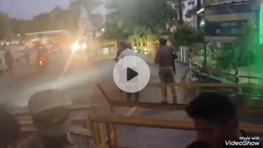 मिर्ज़ापुर: बरौधा चौकी के पास सीओ सिटी के नेतृत्व में पुलिस ने चलाया अभियान, चार पहिया वाहनों से उतरवाई काली फिल्म, किया चालान