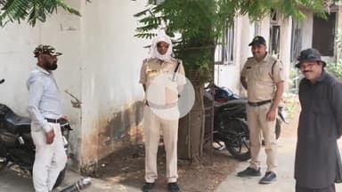 बीना: बीना रेलवे स्टेशन पर मिले अज्ञात शव की नहीं हो पाई शिनाख्त, पुलिस ने पोस्टमार्टम करवाकर कराया दफ्न