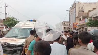 *हादसे ने छीनी घर की खुशियां:तेज रफ्तार रोडवेज बस ने ली युवक की जान*

*हाल ही में हुई थी सगाई; चालक फरार*
बंधुआ कला हरकी दौलतपुर ग्राम सभा