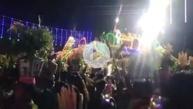 ஆவுடையார் கோவில்: மது எடுத்து கடவுள் வழிபாட்டில் ஈடுபட்ட பெண்கள் - கட்டுமாவடியில் ஸ்ரீ அலியா மொழி அம்மன் ஆலய திருவிழாவை முன்னிட்டு நடைபெற்றது