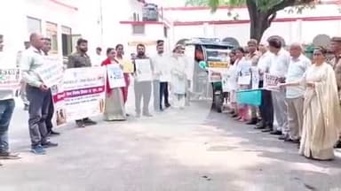 बहराइच: कलेक्ट्रेट परिसर से डीएम ने बालश्रम के खिलाफ विशेष अभियान की शुरुआत, हरी झंडी दिखाकर जागरूकता रैली को किया रवाना