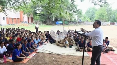 कोडरमा: राजकीय पॉलिटेक्निक में एनसीसी के 10 दिवसीय प्रशिक्षण में बाल मजदूरी और बाल विवाह की रोकथाम को लेकर जागरूक किया गया