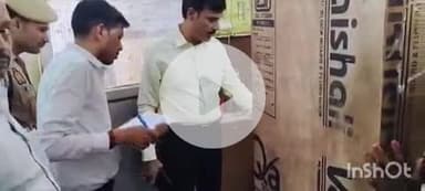 बलिया: जिलाधिकारी मंगला प्रसाद सिंह ने तहसील सदर का आकस्मिक निरीक्षण किया