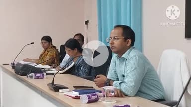 नवादा: डीएम ने शिक्षा विभाग के अधिकारियों के साथ विभिन्न मुद्दों पर की समीक्षात्मक बैठक, दिए कई आवश्यक निर्देश