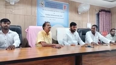 कुरसाकांटा: प्रखंड मुख्यालय में उर्वरक निगरानी समिति की बैठक सम्पन्न, किसानों को समय पर उचित मूल्य पर उर्वरक उपलब्ध कराने पर चर्चा