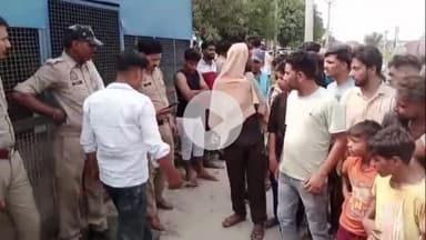 हसनपुर: हसनपुर के गांव मंगरोला में प्रथमा बैंक के पास 50 वर्षीय अधेड़ का शव मिला, क्षेत्र में फैली सनसनी