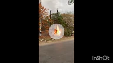 धार: तेज आंधी में डीपी में लगी भीषण आग, फायर ब्रिगेड की तत्परता से टली बड़ी दुर्घटना