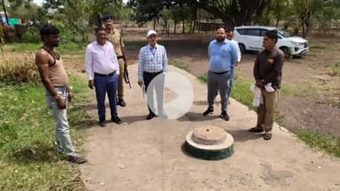 सीतामऊ: प्रेक्षक अरोरा ने सीतामऊ जनपद पंचायत के मतदान केंद्र 291, 292, 293 का निरीक्षण किया