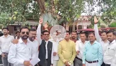 शाहजहांपुर: कौशांबी कांड को लेकर अहिल्या बाई होलकर के ज़िला अध्यक्ष ने जिलाधिकारी को संबोधित कर कलेक्ट्रेट में दिया ज्ञापन