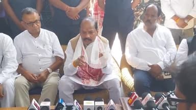 हज़ारीबाग: पूर्व मुख्यमंत्री रघुवर दास का झारखंड सरकार पर हमला, कहा- यह सरकार सिर्फ घोटालों में लगी है