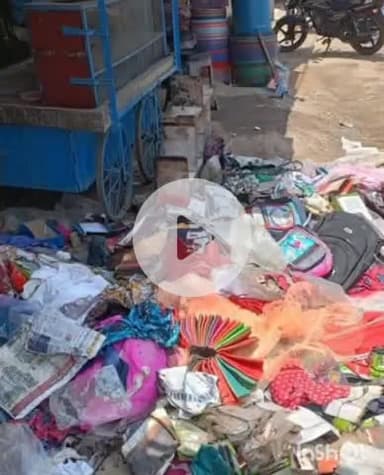 चितरंगी: सरई थाना क्षेत्र के निवास मेन मार्केट में कपड़े की दुकान में आग, लाखों का सामान खाक