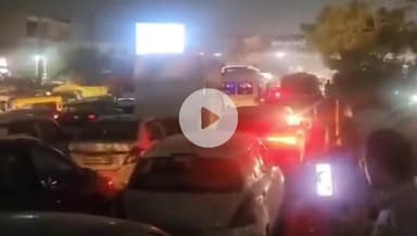 दादरी: ग्रेटर नोएडा वेस्ट  चार मूर्ति गोलचक्कर पर लगा भीषण जाम, यातायात बाधित!!