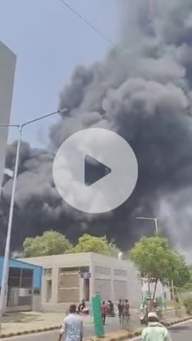 "अहमदाबाद में बड़ा विमान हादसा:
#vimanhadsa
plan crash