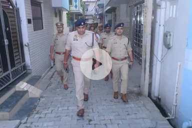 बरेली किराए के मकान में खून से लथपथ मिला सिपाही का शव, पत्नी-बेटी लापता, एसएसपी और एसपी सिटी मौके पर पहुंचे