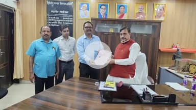 झांसी: कोछाभांवर में 7 एकड़ में बनेगा नया बस अड्डा, झांसी नगर निगम के महापौर ने रोडवेज के क्षेत्रीय प्रबंधक को सौंपा सहमति पत्र