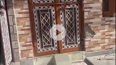 लाडपुरा: बालाकुंड इलाके में बदमाशों ने मकान पर पथराव कर खिड़की-दरवाजे तोड़े, महिला के सिर पर लगा पत्थर