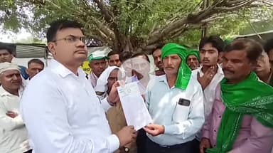 बदायूं: मालवीय आवास गृह में पांच सूत्रीय मांगों को लेकर भाकियू अराजनैतिक असली ने सिटी मजिस्ट्रेट को ज्ञापन दिया