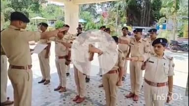 भभुआ: विश्व बाल श्रम निषेध दिवस पर भभुआ थाना परिसर में पुलिस अधिकारियों को दिलाई गई शपथ