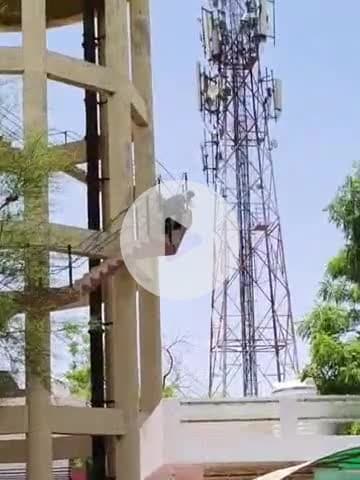 अनूपगढ़: अनूपगढ़ पुलिस थाने के पास बनी पानी की टंकी पर चढ़ा युवक