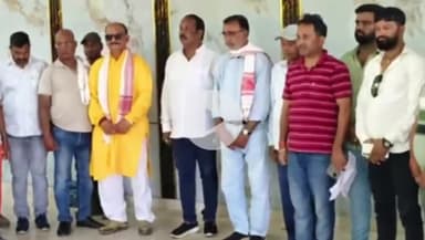 हज़ारीबाग: अहमदाबाद विमान हादसे में दिवंगतों को विधायक प्रदीप प्रसाद ने दी श्रद्धांजलि