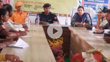 कर्रा: कर्रा प्रखंड सभागार में एनडीआरएफ टीम ने आपदा से बचाव के लिए दिया प्रशिक्षण