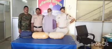जगदलपुर: नगरनार थाना पुलिस ने धनपूंजी फॉरेस्ट नाका के पास अवैध गांजा परिवहन करते एक आरोपी को किया गिरफ्तार