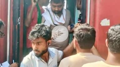 सासाराम: पूर्व मध्य रेलवे के डीडीयू मंडल में चलाया गया विशेष टिकट चेकिंग अभियान