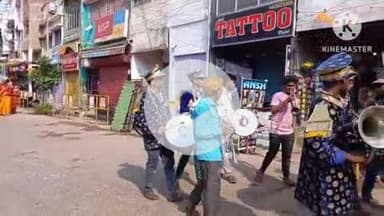 बक्सर: लक्ष्मी नारायण यज्ञ और मार्कंडेय पुराण कथा के लिए कलश यात्रा निकली, भगवान के जयघोष से शहर गूंजा