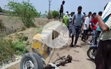 बारां: कोटा-बारां हाइवे पर ताथेड के समीप डिवाइडर से कार टकराने से बारां के हेड कांस्टेबल समेत 2 लोगों की मौत