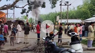 कुरसाकांटा: शंकरपुर चौक के पास सड़क हादसे में एक व्यक्ति की मौत, आक्रोशित परिजनों ने की सड़क जाम