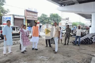 कांके: रातू रोड स्थित फ्लाईओवर का NHAI अधिकारियों के साथ रांची सांसद ने किया निरीक्षण