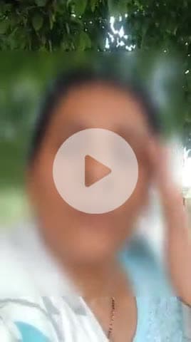 इटावा: डीएम कार्यालय के बाहर जहर खाकर आत्महत्या का प्रयास करने वाली महिला का वीडियो सोशल मीडिया पर वायरल हो रहा है