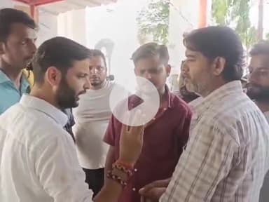 कानपुर: झकरकटी बस अड्डे पर बजरंग दल के कार्यकर्ताओं ने नाबालिक को अपने साथ अहमदाबाद ले जा रहे युवक को पकड़ा