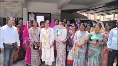 गिरिडीह: वार्ड संख्या 24 योगिटांड़ में पेयजल संकट को लेकर स्थानीय लोगों ने नगर निगम का घेराव किया। #jansamasya