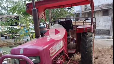 कुडू: कुडू थाना क्षेत्र में दक्षिण कोयल नदी के पास अवैध बालू खनन पर पुलिस की कार्रवाई, बालू लदा ट्रैक्टर जब्त, चालक फरार