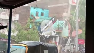 देवेंद्रनगर: पहली बारिश बनी मौत की वजह: देवेंद्रनगर में आकाशीय बिजली गिरने से वृद्ध की मौत, पेड़ गिरने से दुकान क्षतिग्रस्त