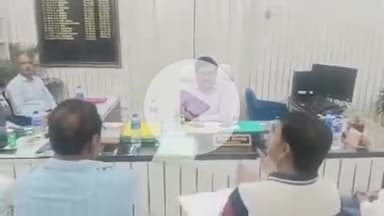 बेरमो: सीसीएल ढ़ोरी: सांसद चंद्रप्रकाश चौधरी के कार्यों के निर्देश पर महाप्रबंधक कार्यालय में विस्थापितों के साथ बैठक