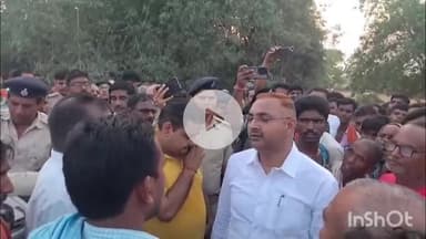 पीरो: बिहटा में सड़क जाम को पीरो के एसडीएम व डीएसपी की पहल पर ग्रामीणों ने किया समाप्त