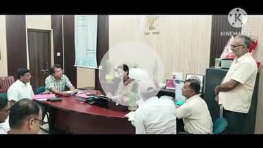 बक्सर: निकाय उप चुनाव को लेकर एडीएम ने कोषांग के नोडल पदाधिकारियों के साथ कार्यालय कक्ष में की बैठक