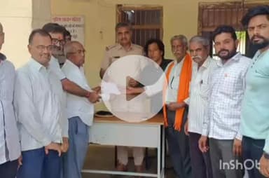 देसूरी: सादड़ी में गो तस्करों पर कार्रवाई की मांग, गो सेवकों ने पकड़ी पिकअप, जिसमें मिले दो गोवंश