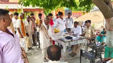 उचकागांव: उचकागाँव थाना परिसर में जनता दरबार आयोजित, नौ मामलों की हुई सुनवाई