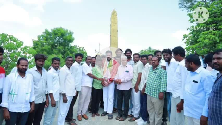 దంతాలపల్లి: దంతాలపల్లి మండలంలో పర్యటించిన డిప్యూటీ స్పీకర్ డోర్నకల్ ఎమ్మెల్యే రామచంద్రనాయక్,ఇందిరమ్మ ఇండ్ల లబ్ధిదారులకు పట్టాలపంపిణి