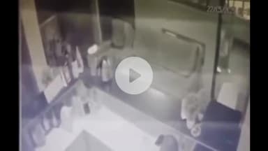 इंदौर: राजेंद्र नगर: सोनम का एक और सीसीटीवी फुटेज आया, फोन पर दे रही थी लोकेशन