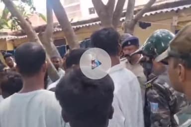 कांके: सुखदेव नगर: नवीन सरना कॉलेज हॉस्टल खाली कराने पहुंची पुलिस, छात्रों ने किया विरोध