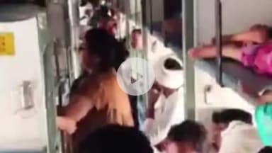 झांसी: झांसी मंडल से गुजरने वाली ट्रेनों के एसी हो रहे फेल, यात्री बोले- कंज्यूमर कोर्ट जाएंगे