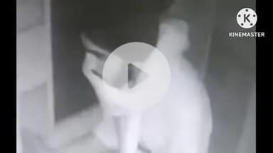 खरगौन: गायत्री मंदिर के पास स्थित निजी बैंक में सेंध लगाकर घुसा बदमाश, सीसीटीवी में हुआ कैद; जांच में जुटी पुलिस