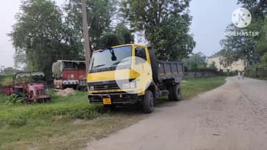 राहे: प्रशासन ने राहे में अवैध बालू से लदे दो टिप्पर किए जब्त